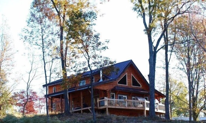 Makanda House | Amazing View, on Wine trail , close to SIU, Lakes and Giant City