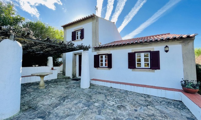 Castelo de Vide Villa | Amazing view to the Castle! Beautiful renewed country house. 5m walk to village.