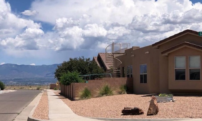 Westside House | AMAZING VIEWS! Large 4-BR home with hot tub and rooftop deck overlooking ABQ