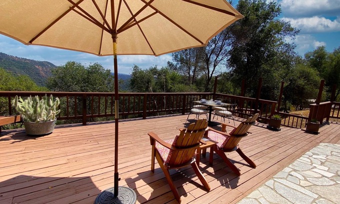 Tuolumne House | Amazing views, private, quite, clean. Snow/ski play 20 minute drive.