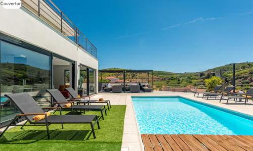 Sao Joao da Pesqueira Villa | Amazing Villa in Douro Valley - Pool