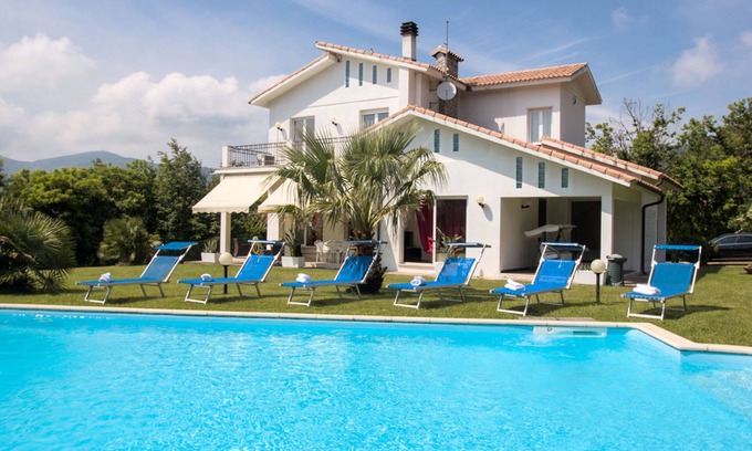 Vezzi Portio Villa | AMAZING VILLA WITH PRIVATE SWIMMING POOL