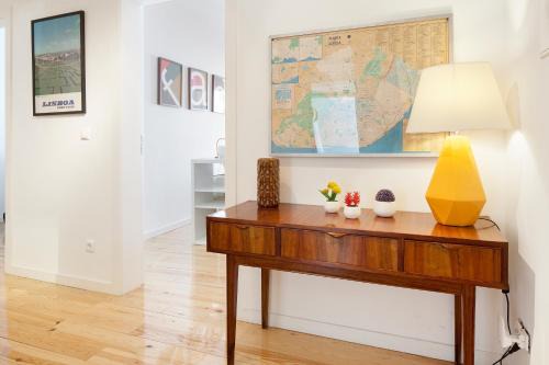 Sao Bento Apartment | Amazing Vintage Flat with shared Garden in Principe Real Lisbon