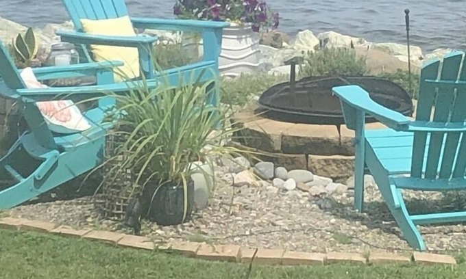 Chesapeake Beach House | AMAZING WATERFRONT DESTINATION FOR ROMANTIC AND FAMILY VACATIONS.