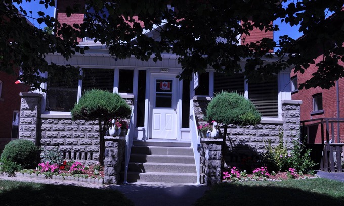 Stratford House | Ambassador B & B Guest Home