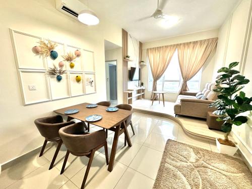 Malacca City Apartment | Amber Cove Seaview I MUJI 2BR I Game Room I 3-9pax