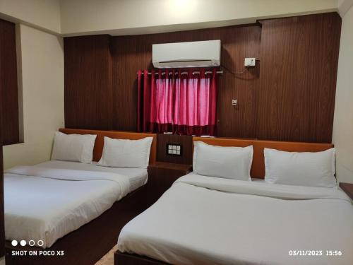 Vile Parle West Hotel | Amber Guest House