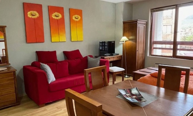 Shiligarnika Apartment | Amber Mountain Escape, 400m to Gondola, Own ski storage