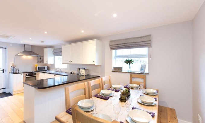 Hurdlow House | Amberleigh House