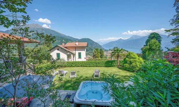 Menaggio House | Ambra Holiday Villa with Jacuzzi