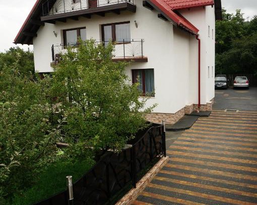 Bran House | Amedeia