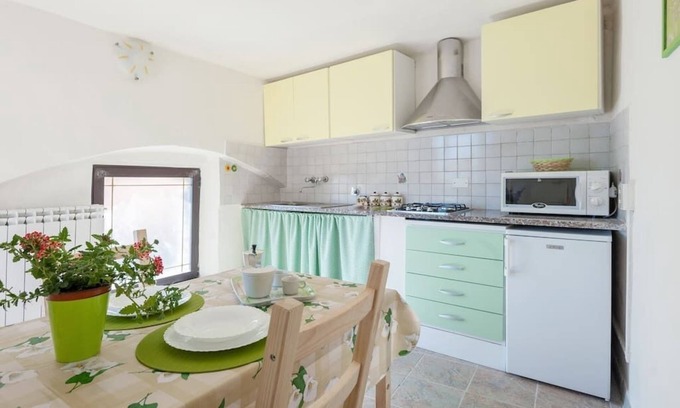 Ameglia House | Ameglia Tiny House - Sea, river and mountain between Cinque Terre and Versilia