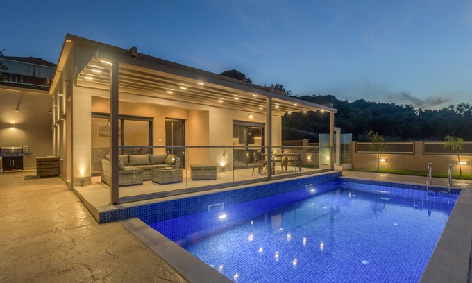 Kato Gerakari Villa | Amelia Residence