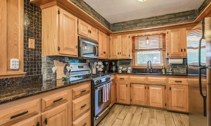 St. Anthony House | Amenities!