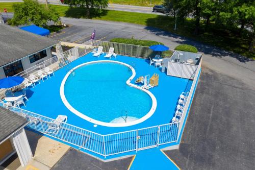 Carlisle Hotel | American Inn