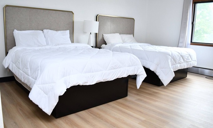 Waseca Hotel | American Motel