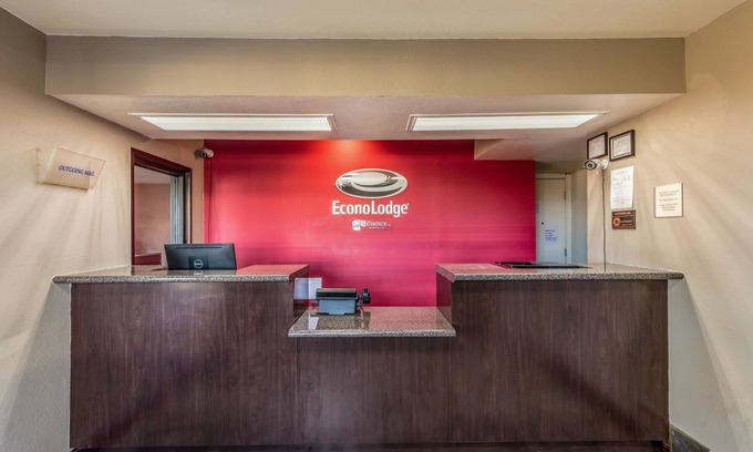 West Memphis Hotel | Americas Best Value Inn West Memphis