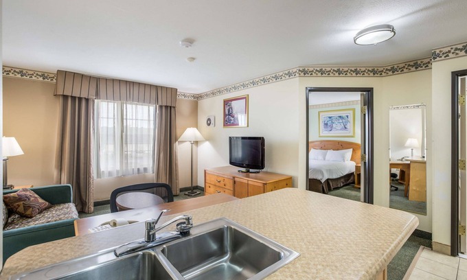 Three Rivers Hotel | Americas Best Value Inn & Suites Three Rivers