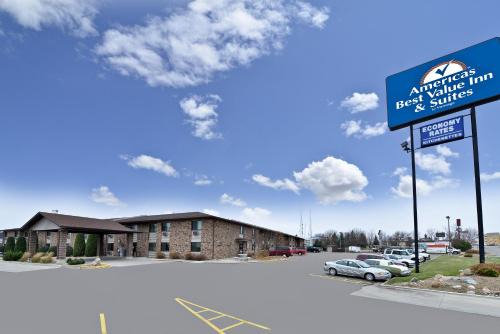 Bismarck Hotel | Americas Best Value Inn and Suites Bismarck