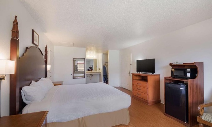 Lockhart Hotel | Americas Best Value Inn Lockhart TX