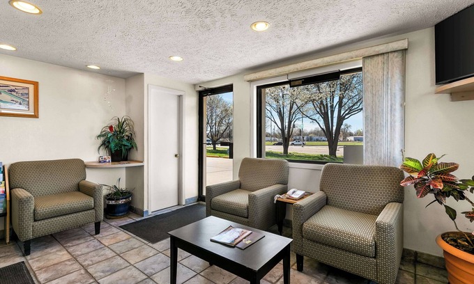 Lincoln Hotel | Americas Best Value Inn Lincoln