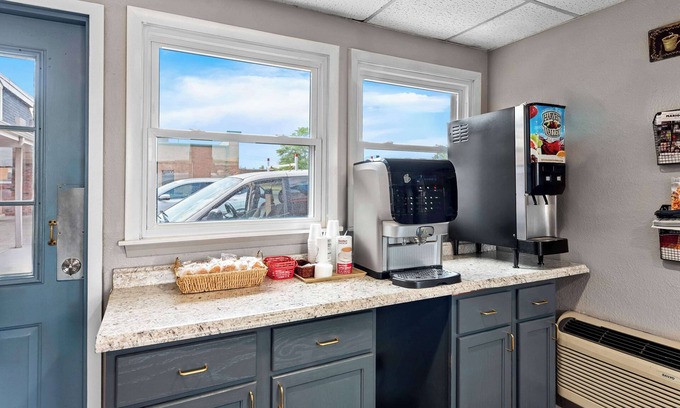 Marion Hotel | Americas Best Value Inn Marion, OH
