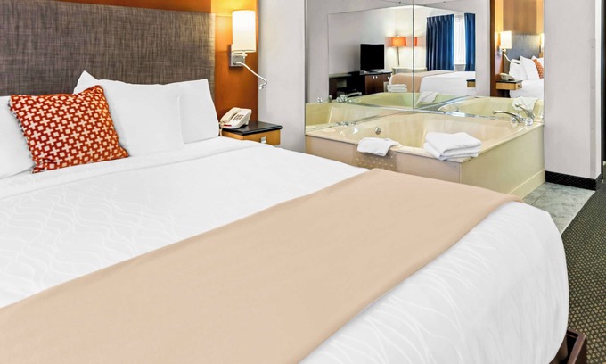 Newberry Hotel | Americas Best Value Inn Tahquamenon Country