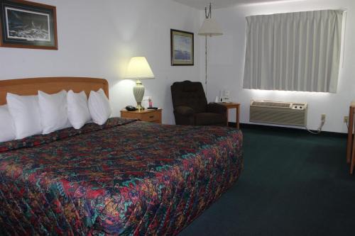 Grand Forks Hotel | Americas Best Value Inn Grand Forks