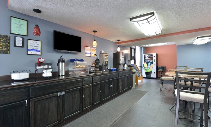 Independence Hotel | Americas Best Value Inn Kansas City E Independence