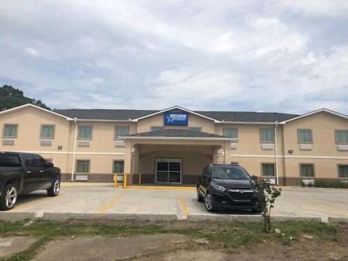 Sunshine Hotel | Americas Best Value lnn- Plaquemine