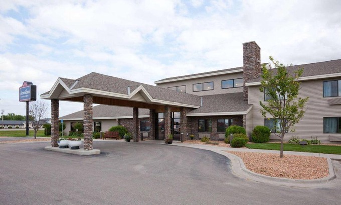 Thief River Falls Hotel | AmericInn by Wyndham Thief River Falls