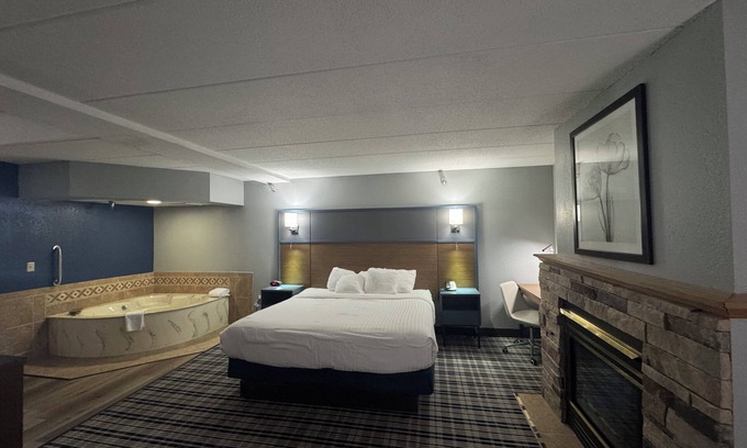 Albert Lea Hotel | AmericInn by Wyndham Albert Lea