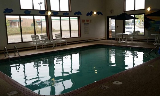 Forest Lake Hotel | AmericInn by Wyndham Forest Lake