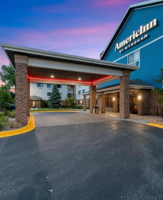 Bellevue Hotel | AmericInn by Wyndham Green Bay East