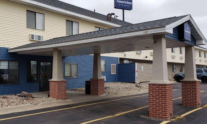Mauston Hotel | AmericInn by Wyndham Mauston