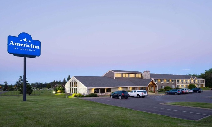 Two Harbors Hotel | AmericInn by Wyndham Two Harbors Near Lake Superior
