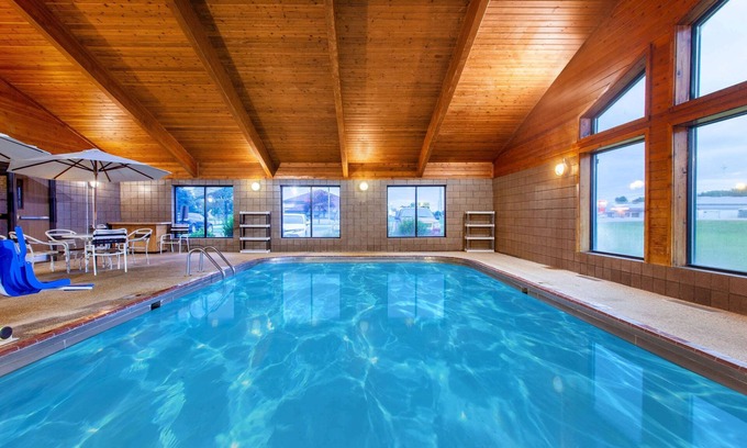 Willmar Hotel | AmericInn by Wyndham Willmar