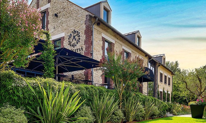 L'Isle-Adam Hotel | Amicitia - Hôtel & Restaurant