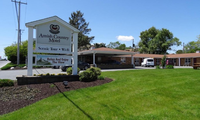 Bird In Hand Hotel | Amish Country Motel