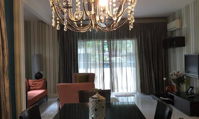 Mutiara Damansara Condo | Amisha Home 2 Bedrooms Cozy & Comfortable Apartment Staycation