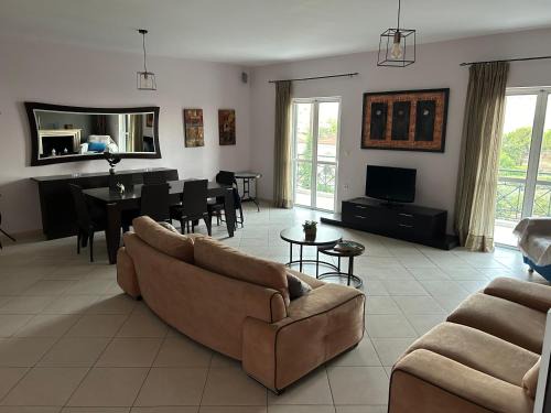 Katakolo House | Among the pines