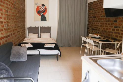 Gara de Nord House | AMOS HOMES accommodation