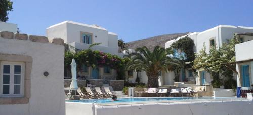 Chora Folegandros Hotel | Ampelos