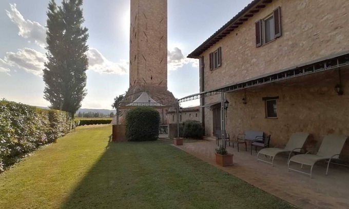 Limiti Apartment | Ampio Appartamento Perfetto per Famiglie Nella Verde Campagna Umbra