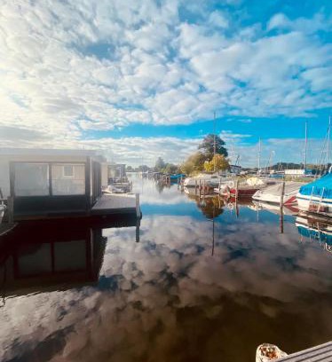 Municipality of Aalsmeer Apartment | Amsterdam Boathouse
