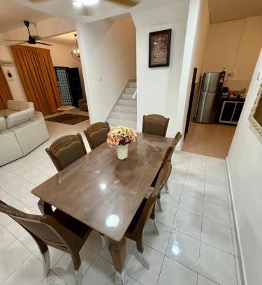 Bukit Rambai Apartment | Amy's Homestay