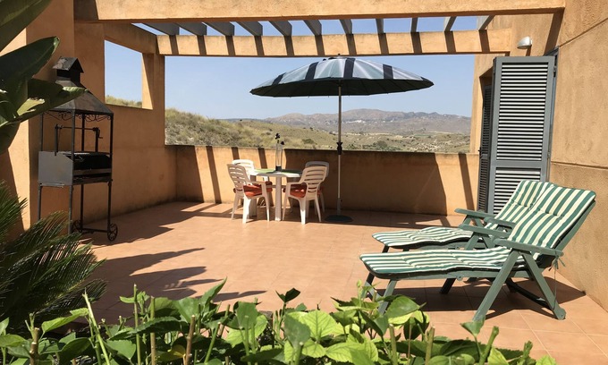 Vera Apartment | An Attractive 2 Bedroom Apartment on a Golf Course with a Sunny Garden
