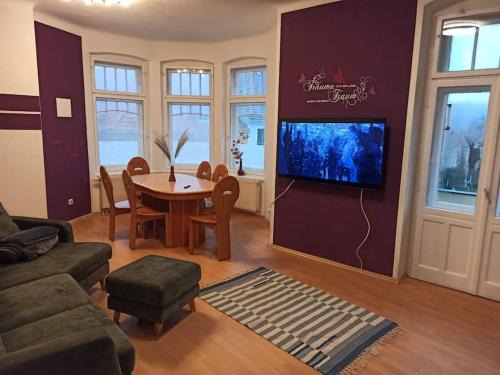 Altstadt Apartment | An der berühmten Altstadtbrücke mit Balkon zur Peterskirche und mit Neißeblick