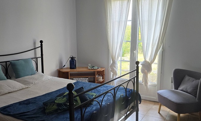 Coueilles Villa | An enchanted interlude in the countryside Villa, swimming pool, jacuzzi just for you