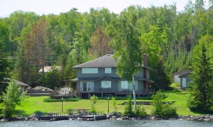 Cook House | An Indescribable Lake House on Lake Vermilion Cook *SPECIALS*Email to ask!